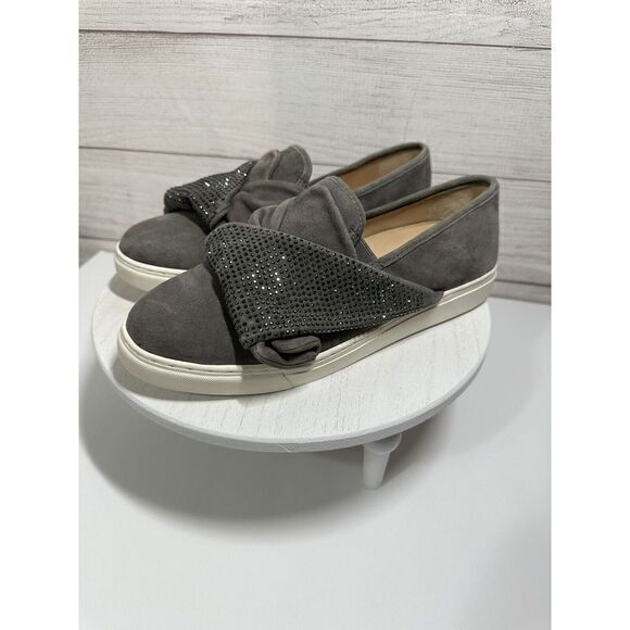 Vince Camuto Womens Barita Gray Suede Slip on‎ Casual Shoes Size 8.5 Rhinestones - Picture 1 of 11